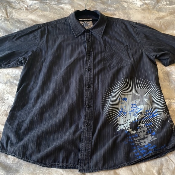 Machine Men’s SZ XL Short Sleeve Button Down Casual Black Striped/Graphic Shirt - Picture 7 of 8